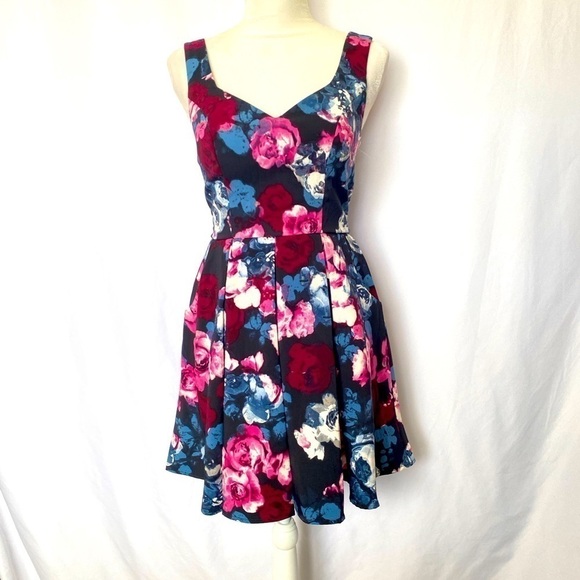 Trixxi Floral Dress - Picture 1 of 14